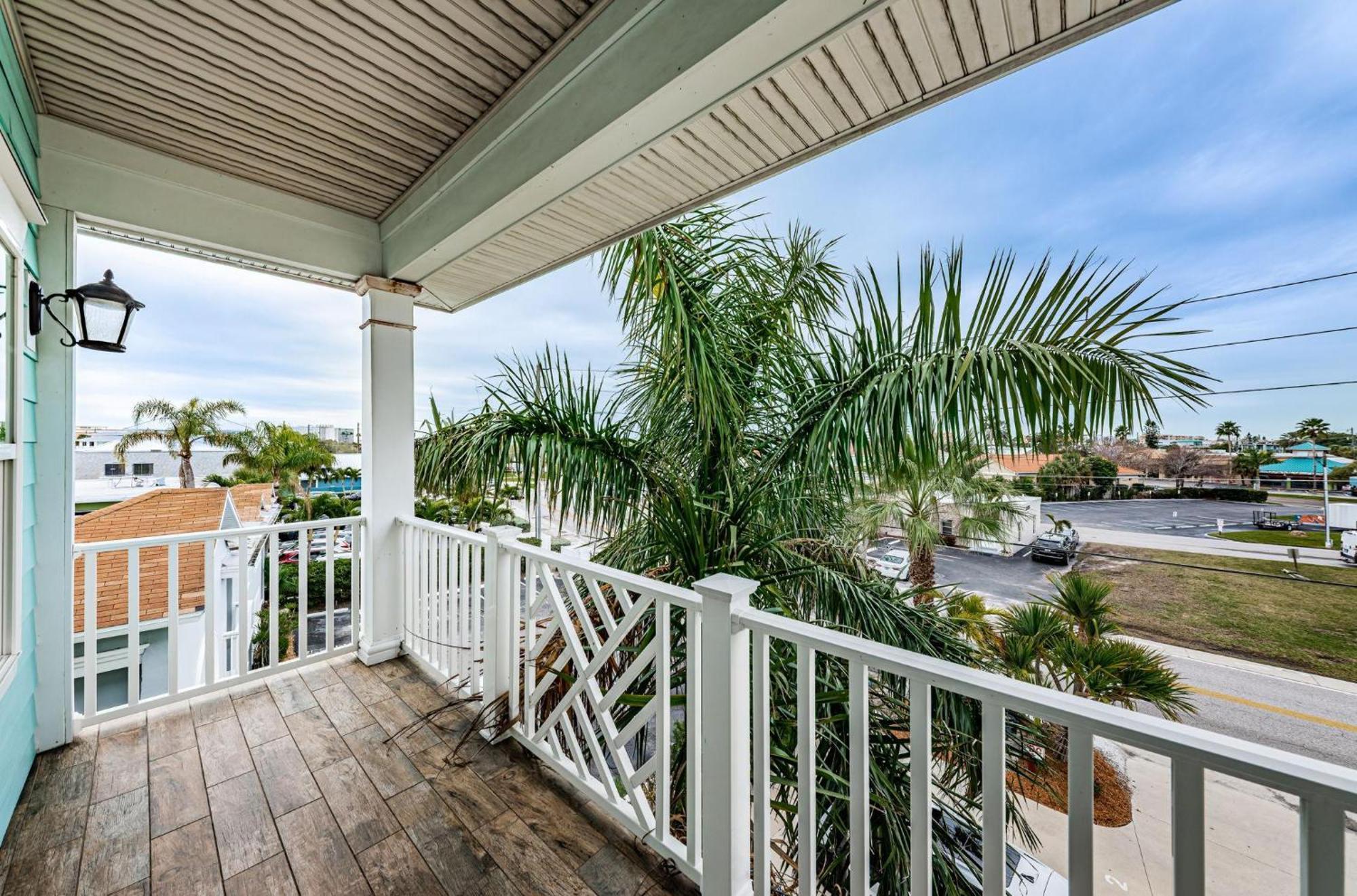 Treasure Trove Buccaneer | Waterfront With A Pool Villa St. Pete Beach Exterior photo