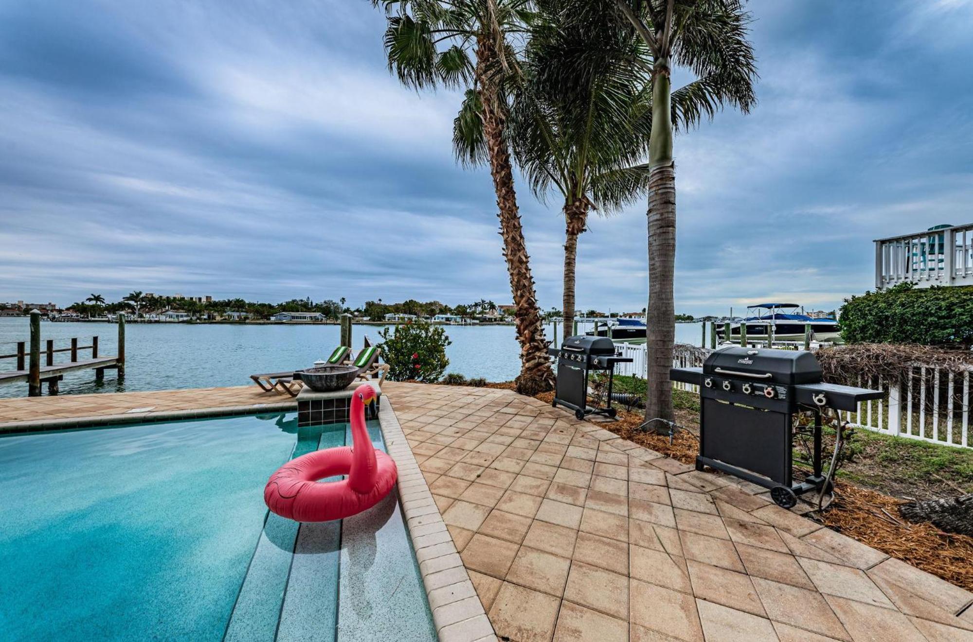 Treasure Trove Buccaneer | Waterfront With A Pool Villa St. Pete Beach Exterior photo