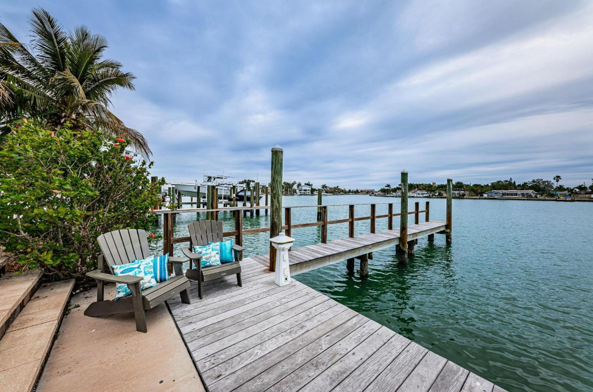 Treasure Trove Buccaneer | Waterfront With A Pool Villa St. Pete Beach Exterior photo